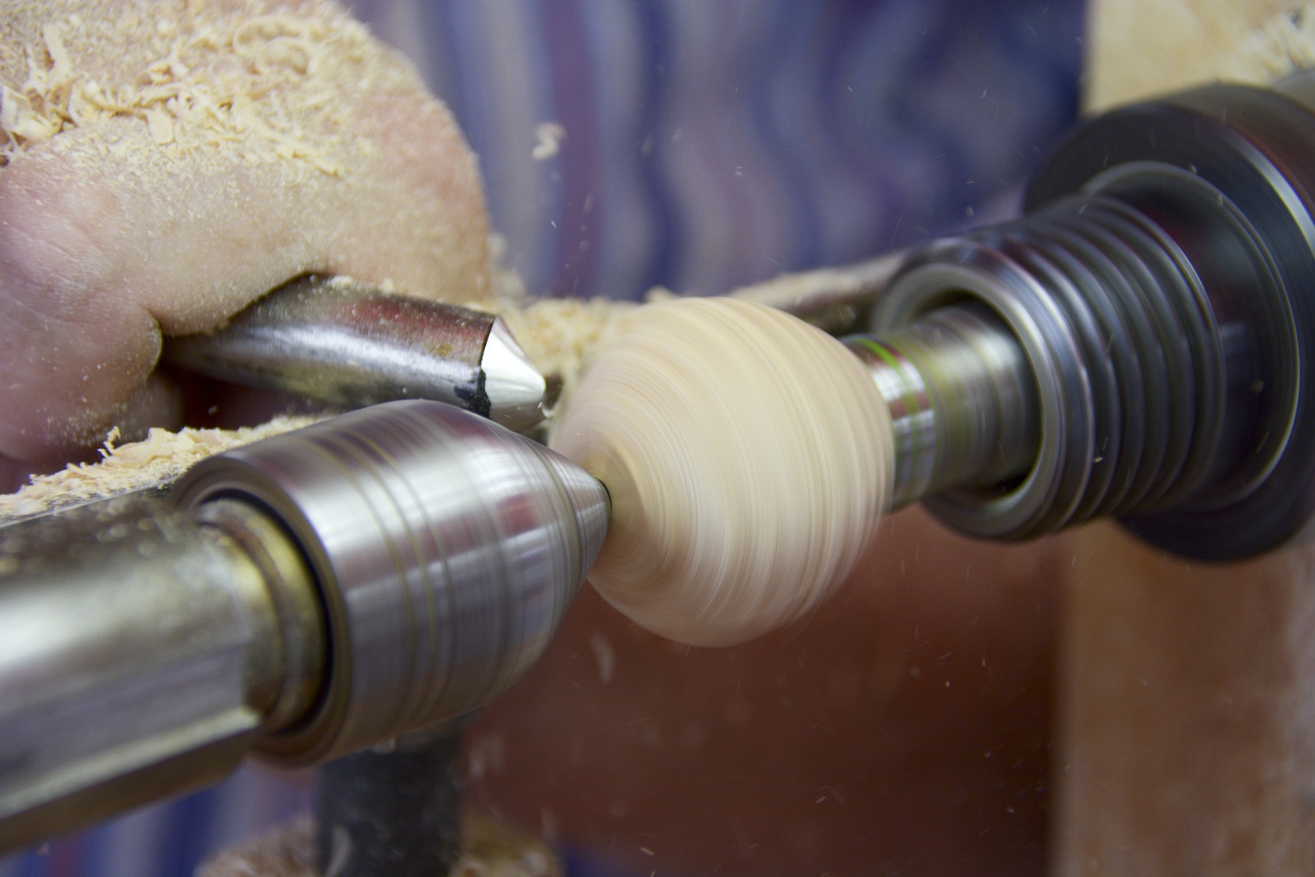 Wood Lathe Turning Speeds (That the Pros Recommend)