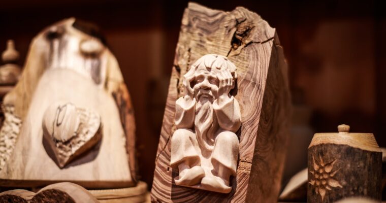 The Difference Between Wood Carving And Wood Whittling