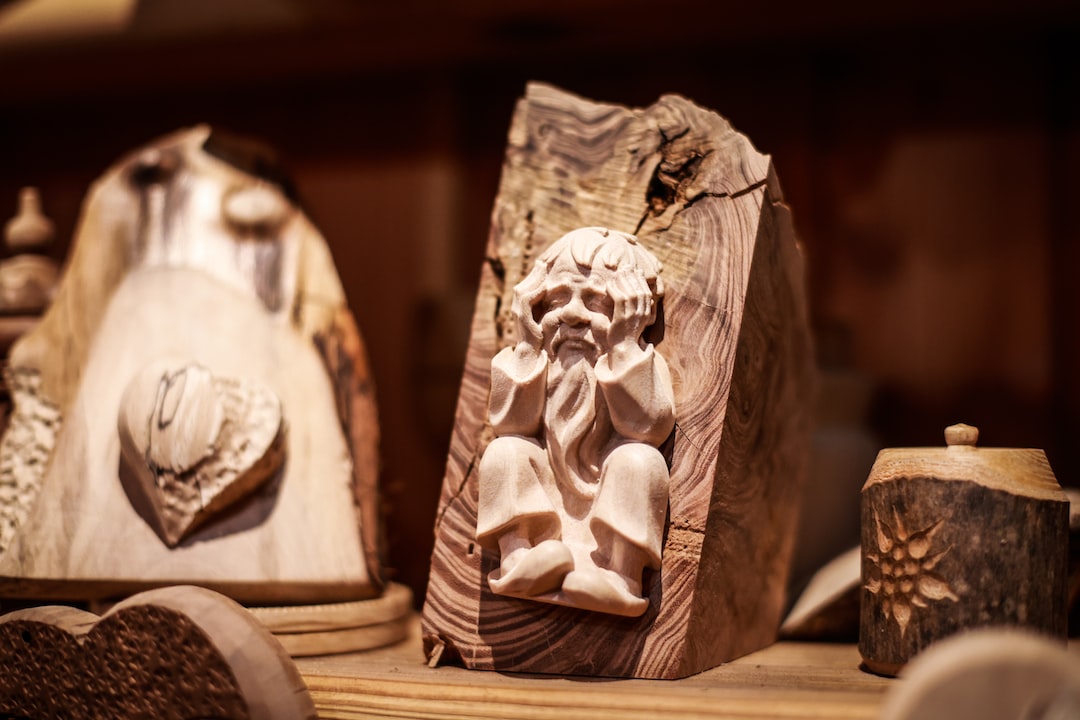 The Difference Between Wood Carving And Wood Whittling