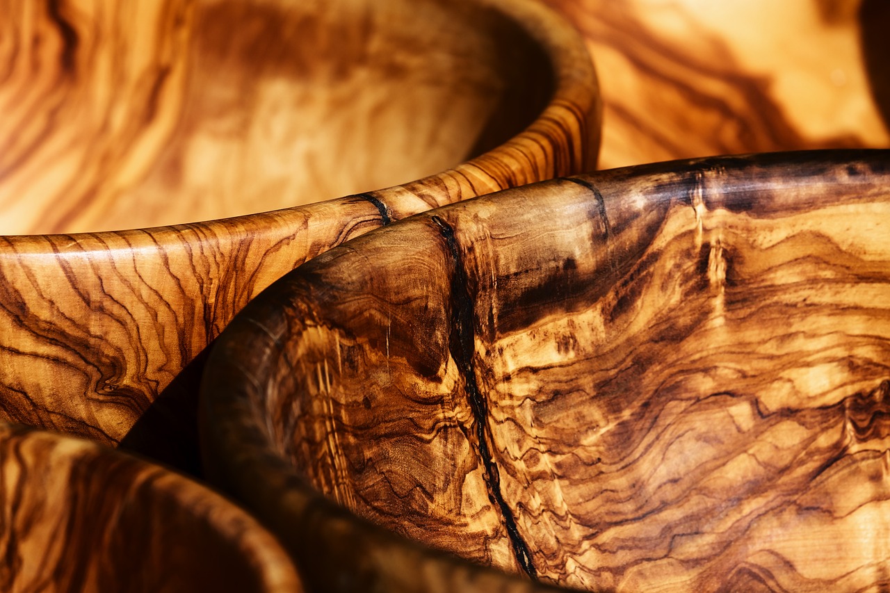 Turning Olive Wood (Why It’s a Challenging Wood To Work With)